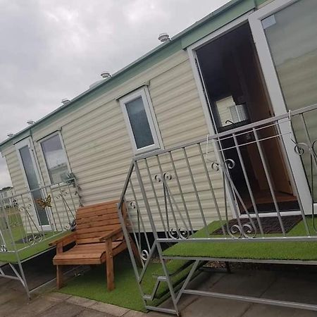 I 10 Caravan 4 Berth Chase Caravan Park Ingoldmells Kültér fotó